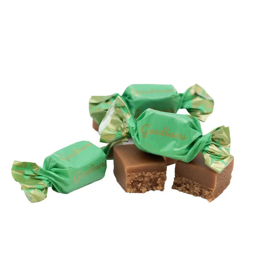 GARDINERS OF SCOTLAND NUTCRACKER TIN CHOCOLATE MINT CRISP FUDGE 200G